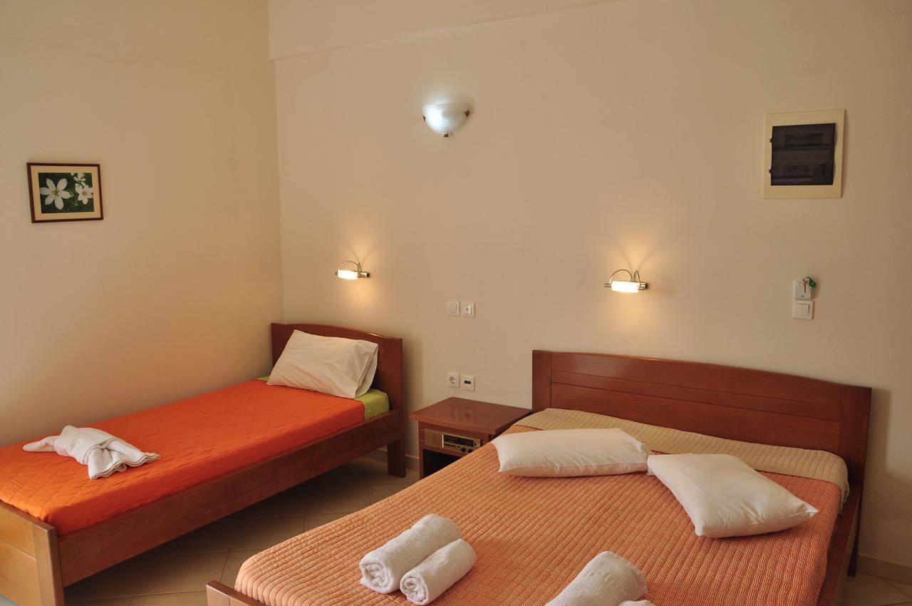 Ostria Hotel Palekastro Extérieur photo